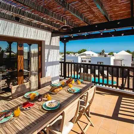 Cavendish With Sea Views And Heatable Pool Close To Flamingo * Playa Blanca