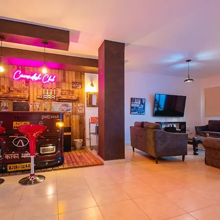 Cavendish With Sea Views And Heatable Pool Close To Flamingo Playa Blanca (Lanzarote)