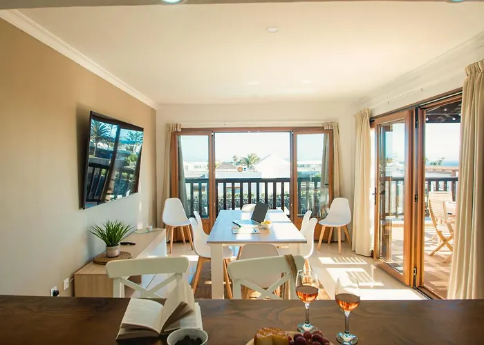 Cavendish With Sea Views And Heatable Pool Close To Flamingo