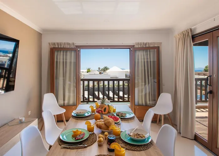 Vila Cavendish With Sea Views And Heatable Pool Close To Flamingo