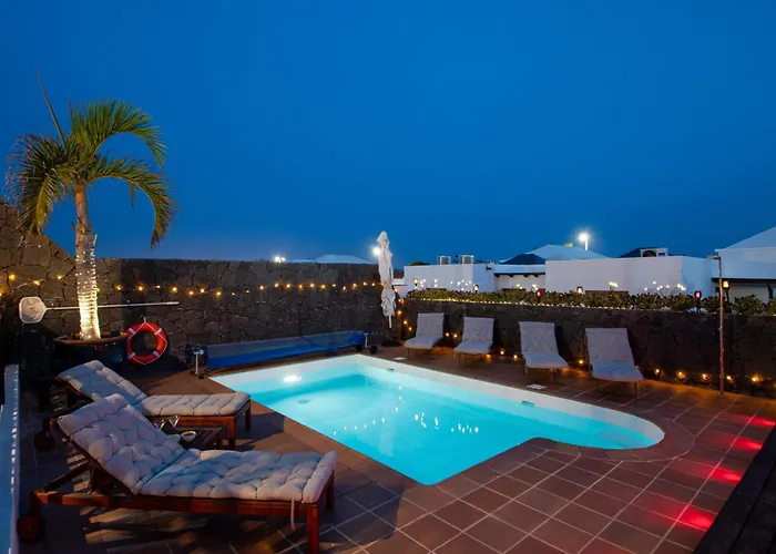 Vila Cavendish With Sea Views And Heatable Pool Close To Flamingo *