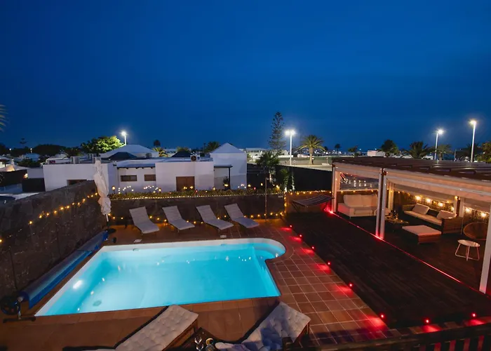 Cavendish With Sea Views And Heatable Pool Close To Flamingo Vila *