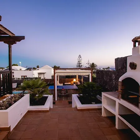 Cavendish With Sea Views And Heatable Pool Close To Flamingo 别墅