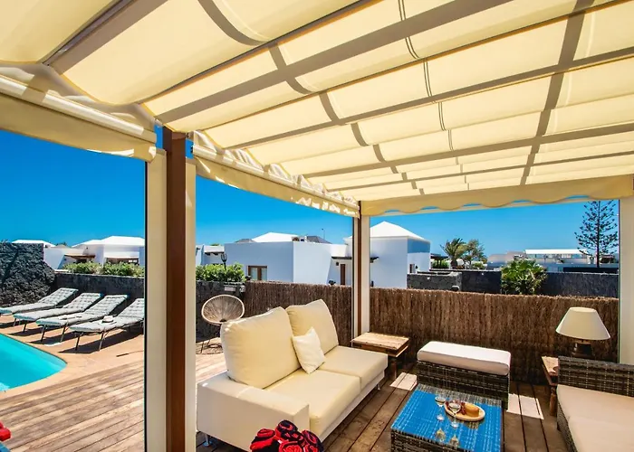 Villa Cavendish With Sea Views And Heatable Pool Close To Flamingo *