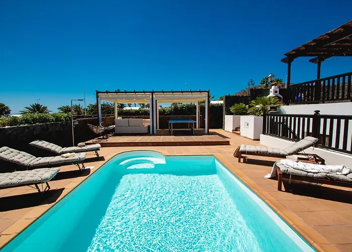 Cavendish With Sea Views And Heatable Pool Close To Flamingo Villa Playa Blanca (Lanzarote)