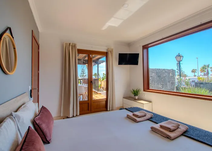 Cavendish With Sea Views And Heatable Pool Close To Flamingo Villa *